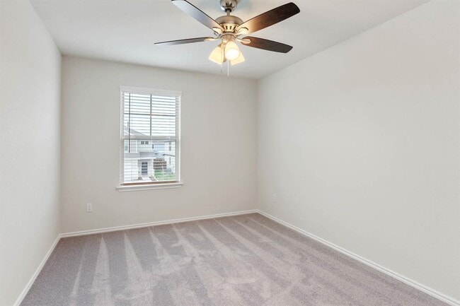 Building Photo - 116 Fiery Skipper Ln