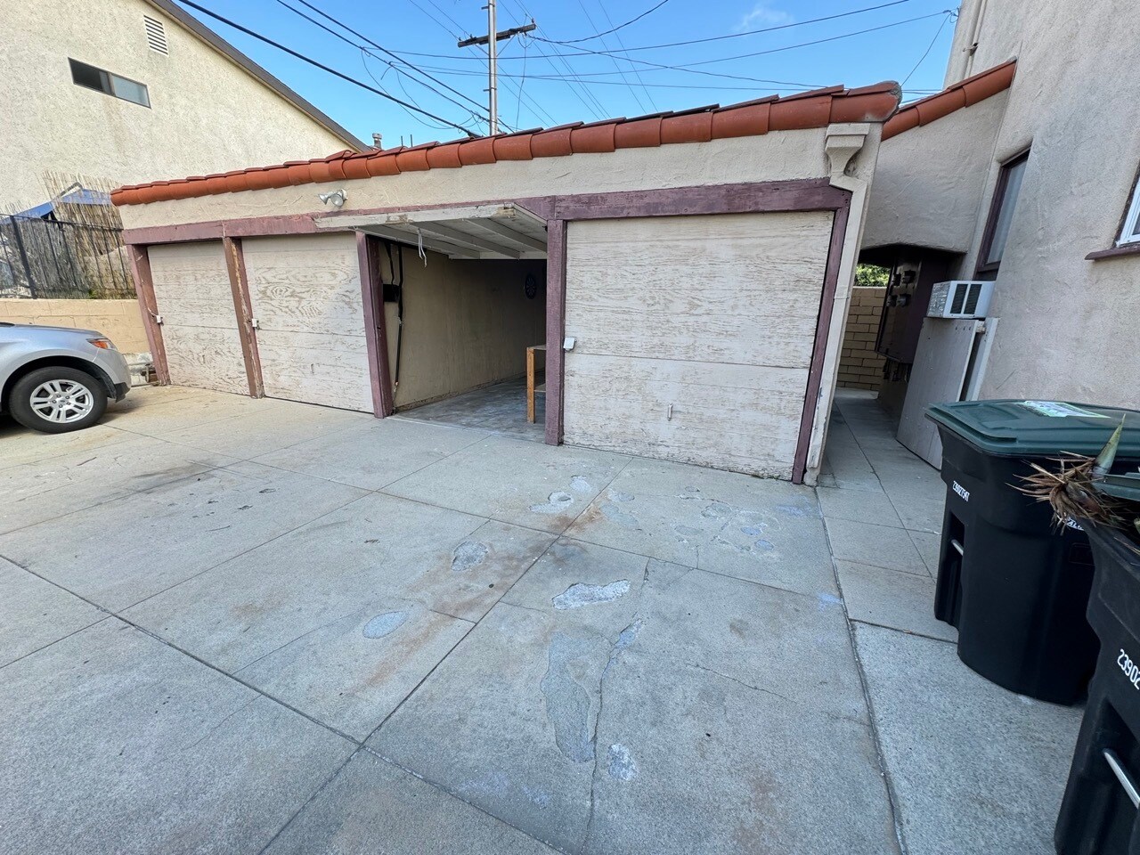 Building Photo - 167 S Pacific Ave