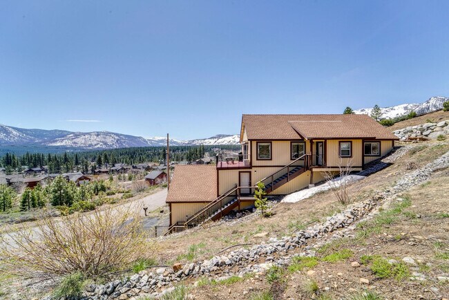 Building Photo - 799 Lookout Point Cir