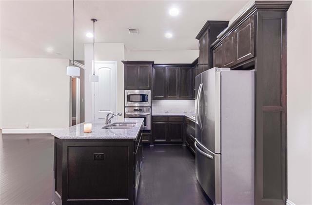 Building Photo - 7031 Comal Dr