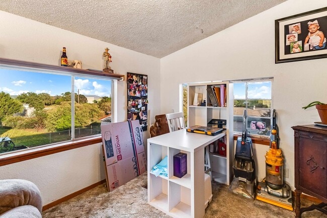 Building Photo - 288 Ballard St