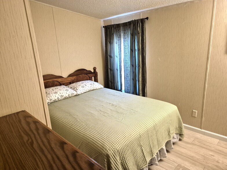 2nd Bedroom - 4995 Spiral Way