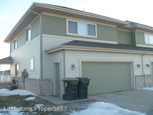 Building Photo - 2870-2950 Blue Aster Blvd