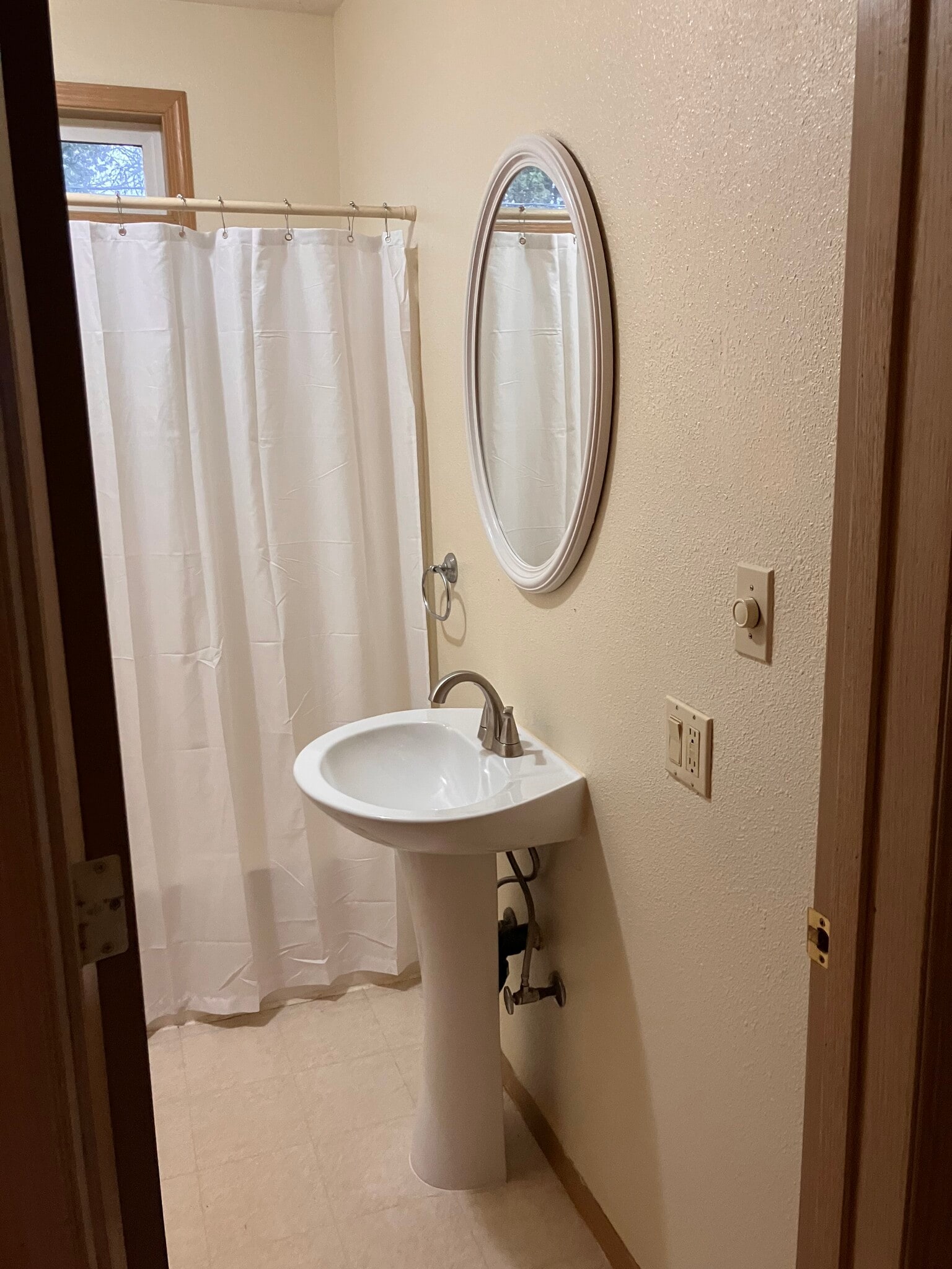 Bathroom - 7104 North Mears Street