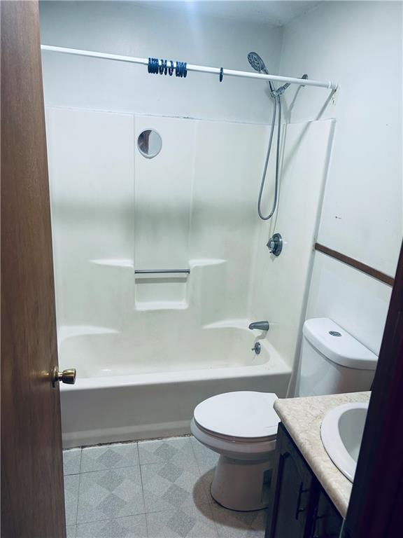 Building Photo - 60 Field St