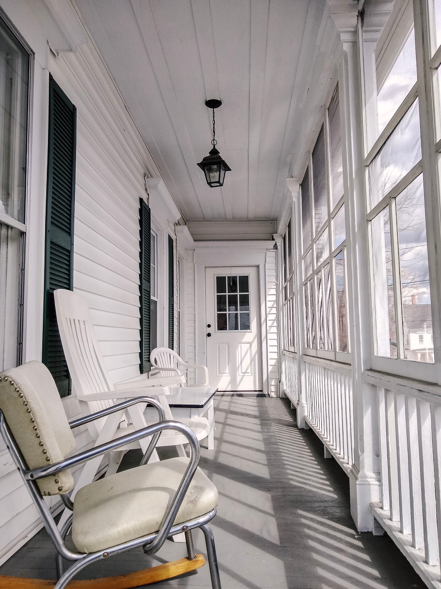 Building Photo - 567 Main St