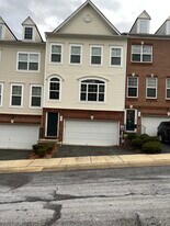 Building Photo - 5 Lookout Dr