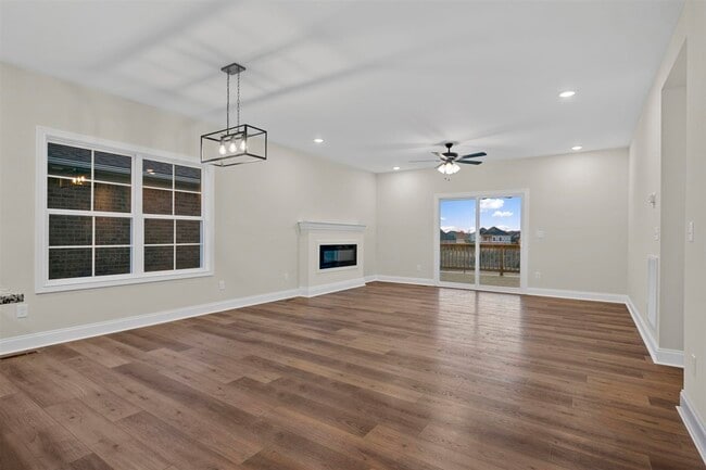 Building Photo - 716 Sheldrake Ln