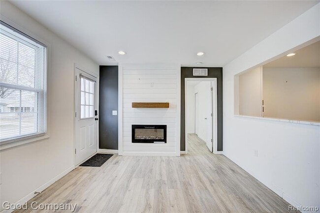 Building Photo - 23826 Kate Ave