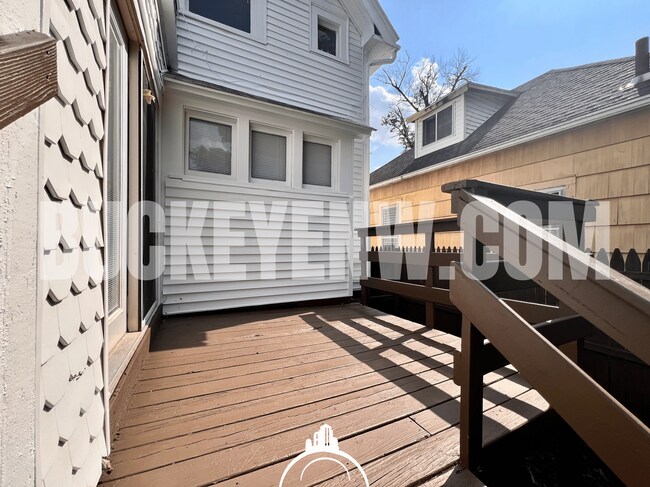 Building Photo - 1110 Harding Dr