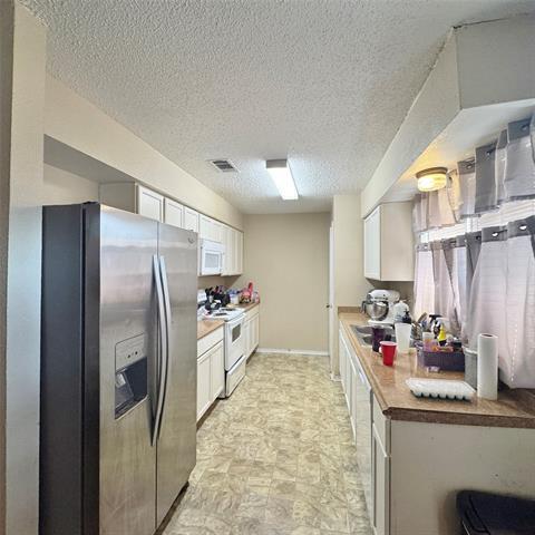 Building Photo - 1122 Pyramid Dr