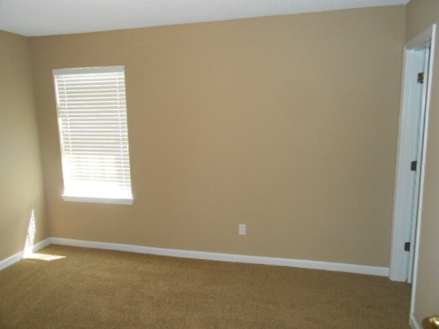 Building Photo - Beautiful 5br/3ba Arlington home with lots of upgrades! Pets are owner approval, fees apply. Carp...