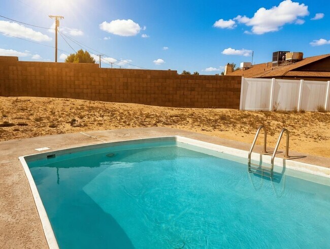 Building Photo - 74071 Playa Vista Dr