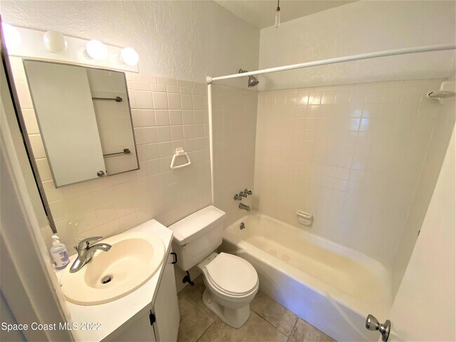 Building Photo - 141 Aquarius Way