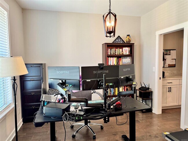 Building Photo - 275 Hedgefield Dr