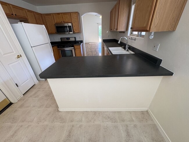 Building Photo - Vail School District 3 bedroom two bath