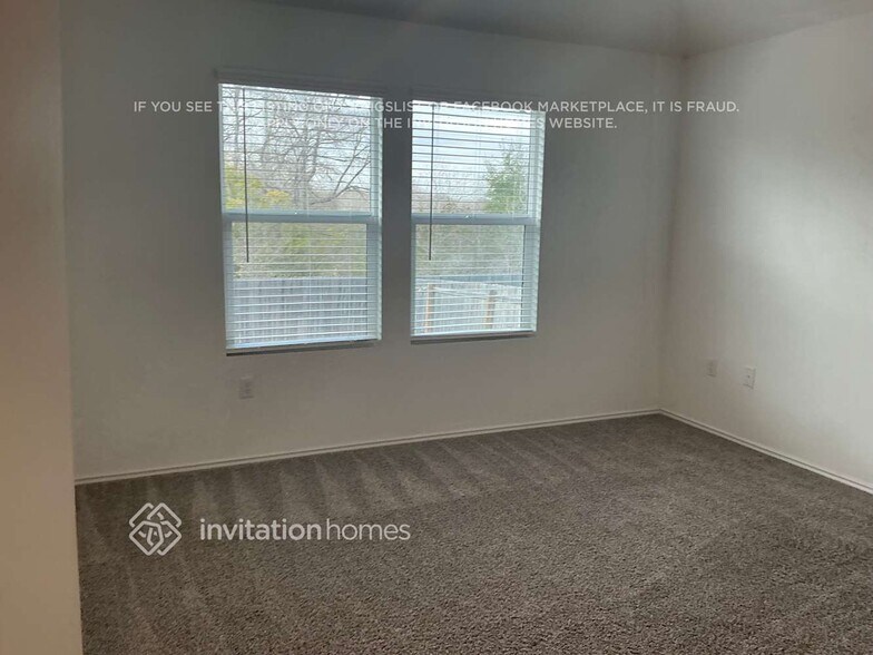 Building Photo - 10721 Steinbeck Dr