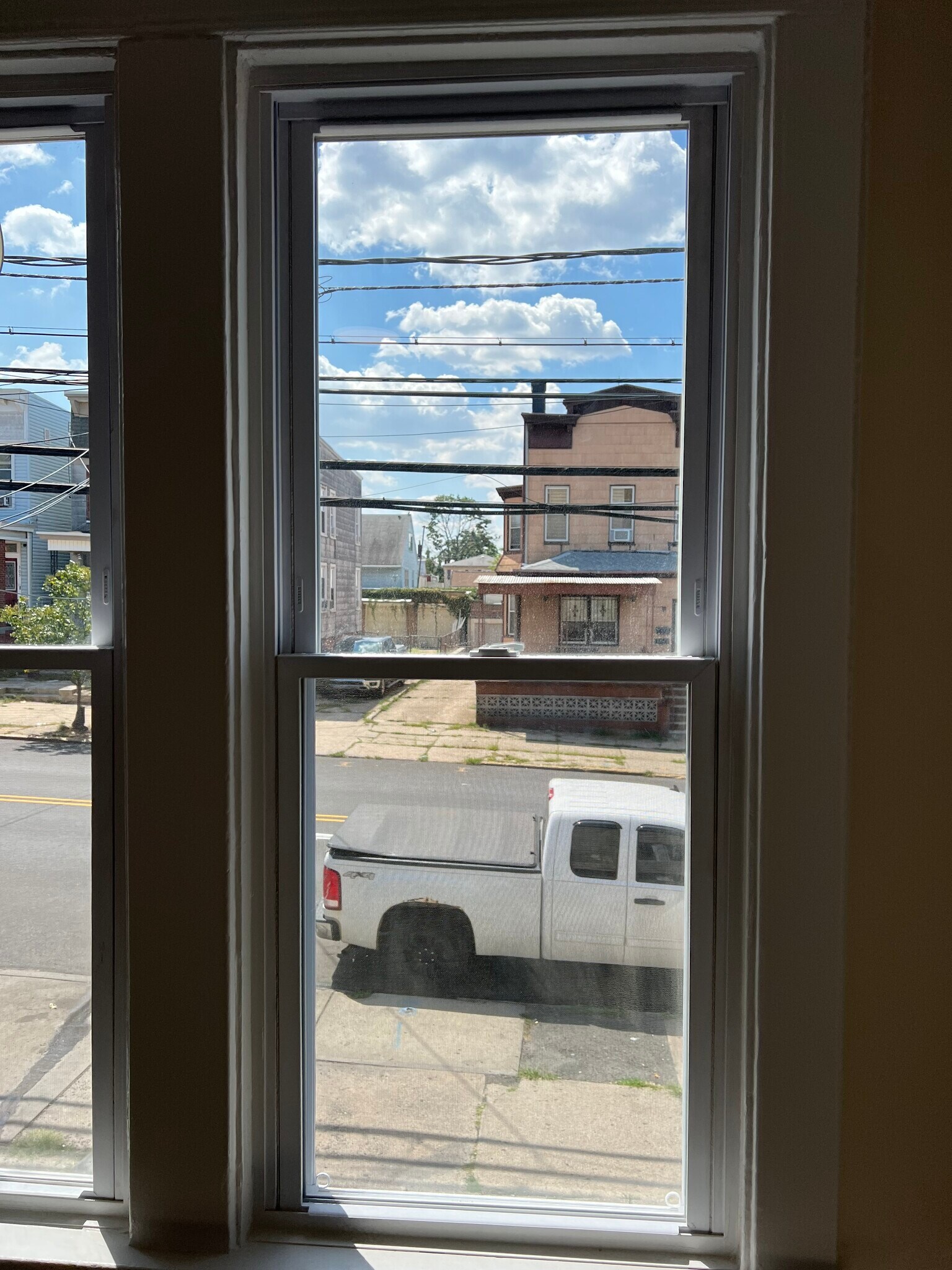 Building Photo - 706 S Ave W