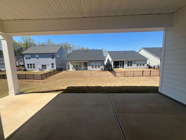 Building Photo - 7111 Wayfarer Dr