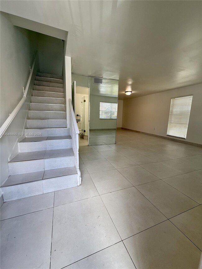 Building Photo - 20 SW 108th Ave
