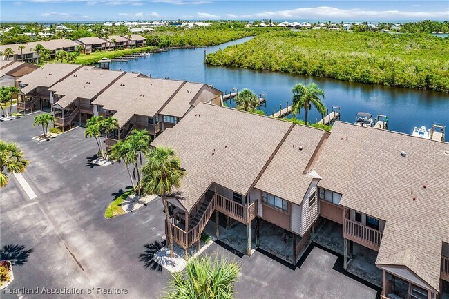 Building Photo - 7596 Captains Harbor Dr