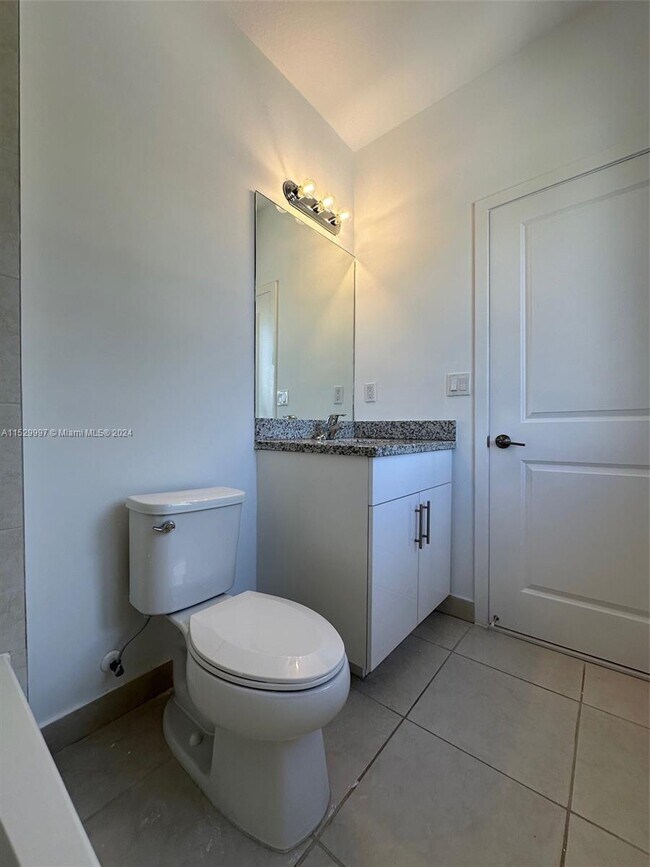 Building Photo - 25338 SW 135th Ave