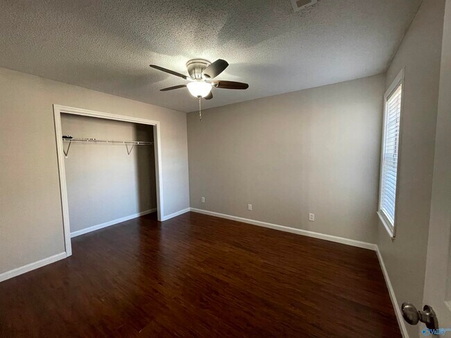 Building Photo - 341 Waters Edge Ln