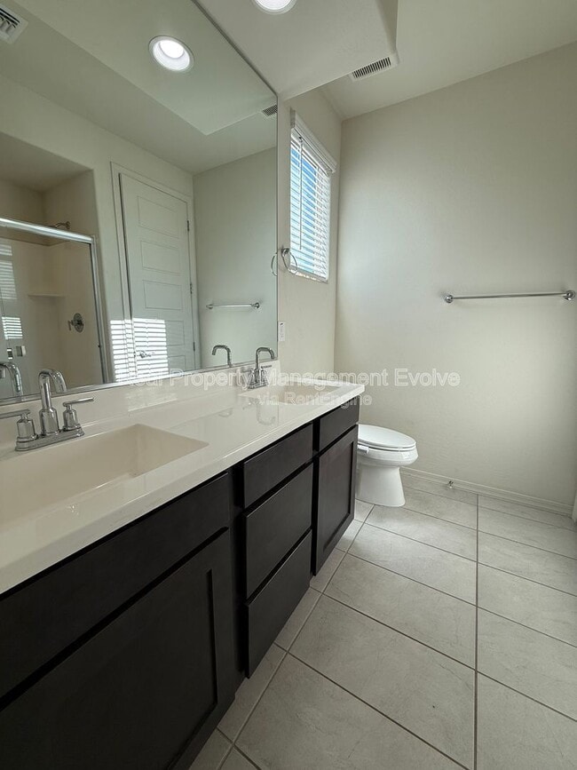 Building Photo - 8755 W Solano Dr