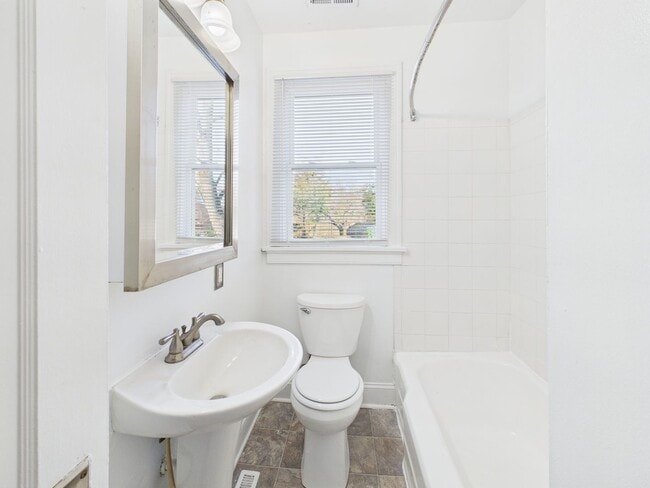 Building Photo - 3807 Midlothian Tpke