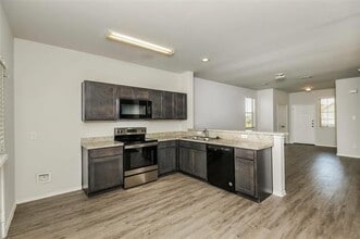 Building Photo - 8333 Camellia Tree Ct