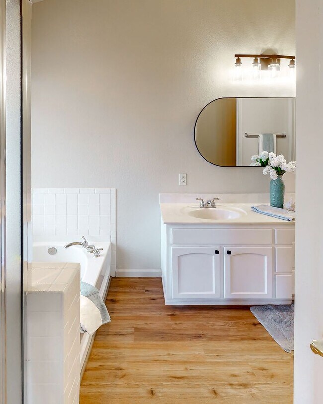 Building Photo - Elegant, Exclusive & Exquisite in this dre...
