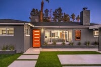 Building Photo - Vibrant, fully-furnished home near downtown with modern updates, pool & spa with flexible stay op...