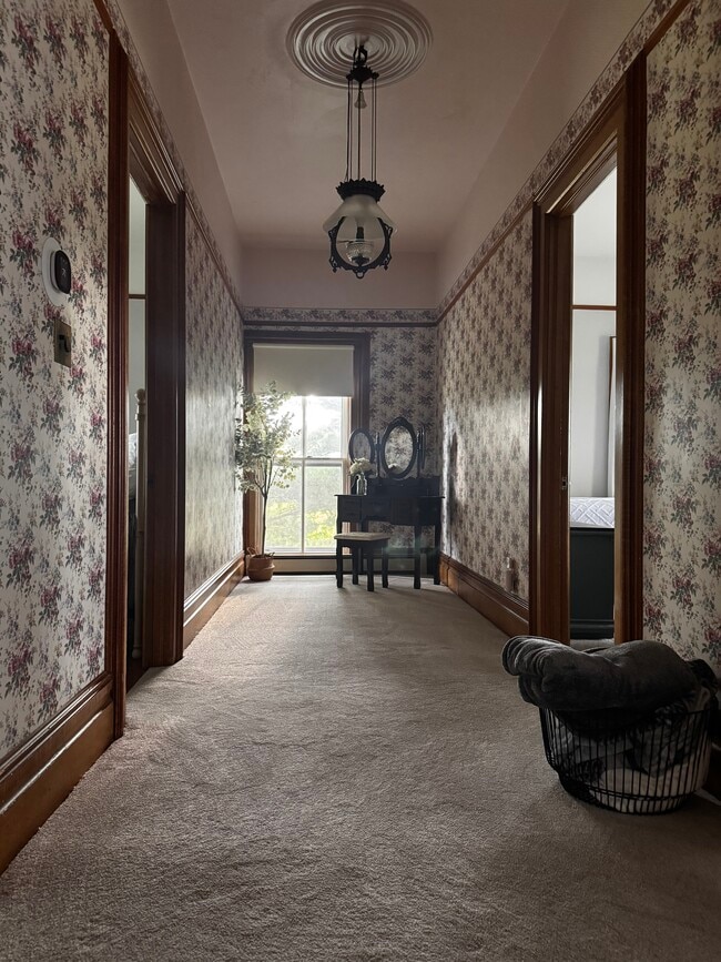 Building Photo - Country Farmhouse