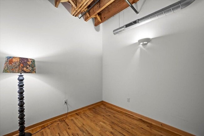 Building Photo - 418 N 3rd St