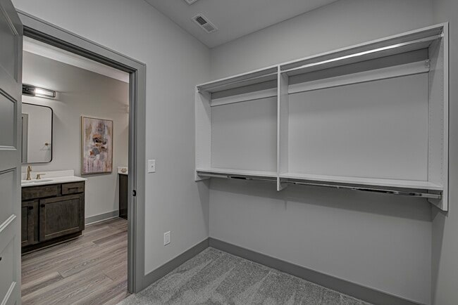 Building Photo - 208 Midland Trace Trail