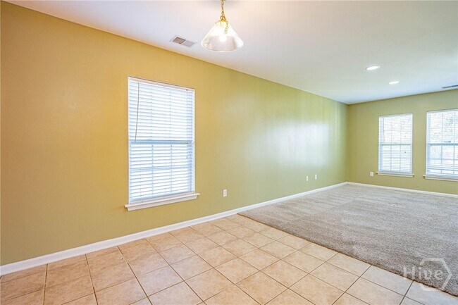 Building Photo - 7 Briarcliff Way