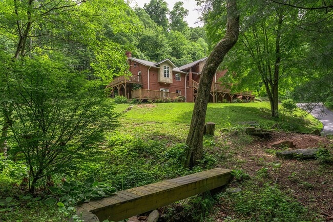 Building Photo - Indian Falls Estates