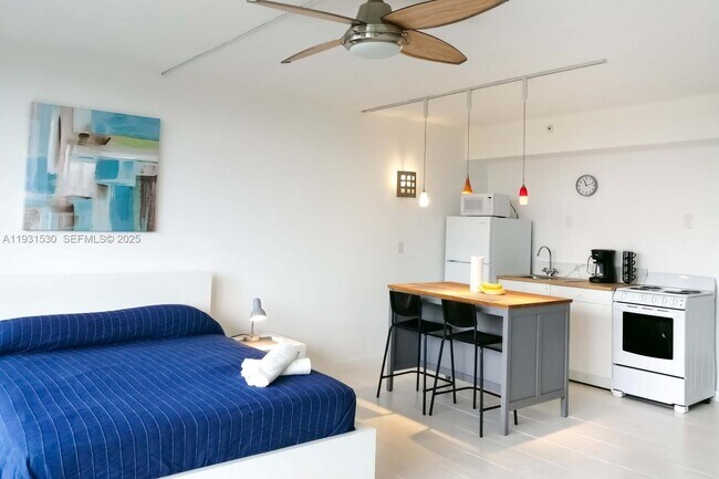 Building Photo - 1720 Harrison St