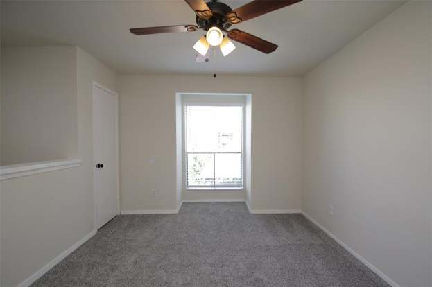 Building Photo - 2100 Wilcrest Dr