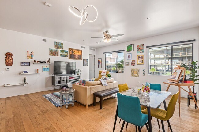 Building Photo - Stunning 2 bedroom with a Den at Edison Midtown!!!  Available June 1st!!!  Like living at a Resor...