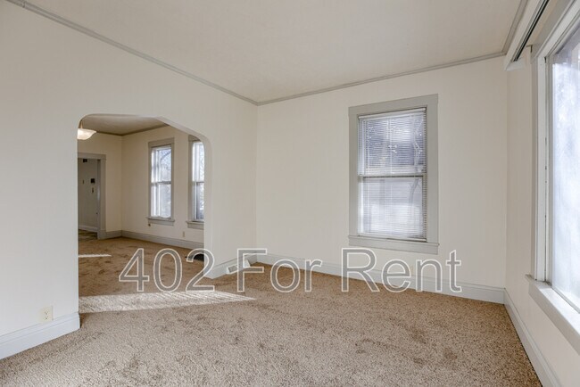 Building Photo - 3724 Grand Ave