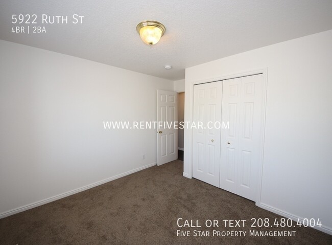 Building Photo - Beautifully Updated Pet Negotiable 4 Bedro...