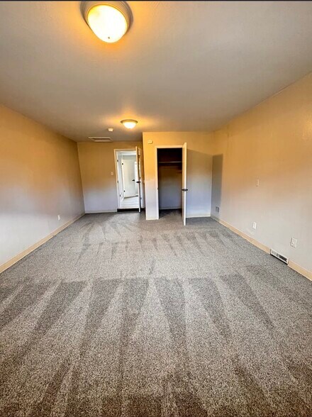 Building Photo - 10211 W 59th Pl