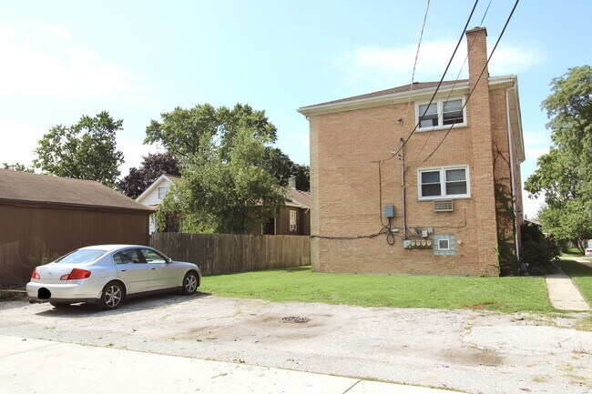 Building Photo - 1220 Marengo Ave