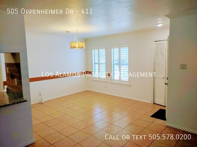 Building Photo - 505 Oppenheimer Dr