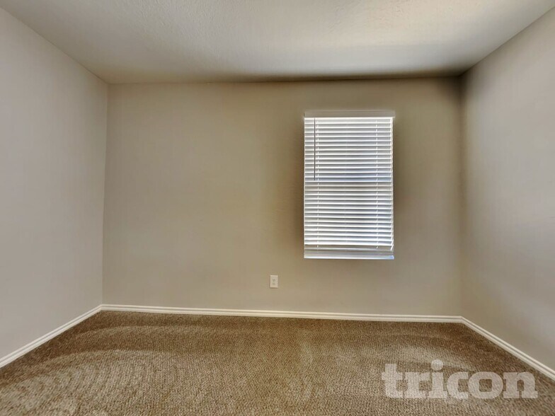Building Photo - 8406 Chalk Hill Cove