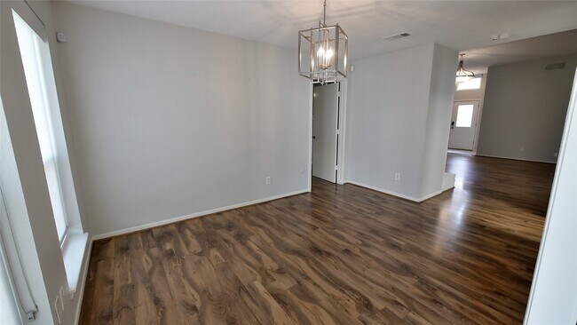 Building Photo - 12800 Briar Forest Dr