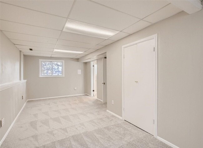 Building Photo - Beautiful Home Near Mcintosh Lake