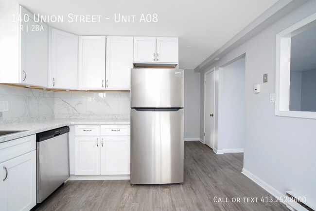 Building Photo - 140 Union St