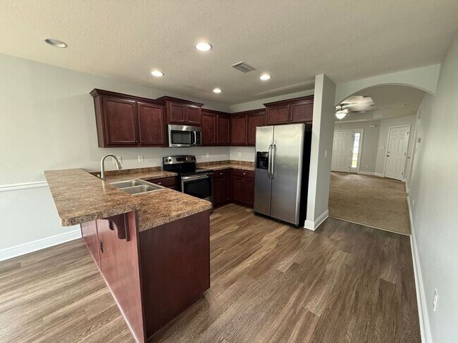 Building Photo - Pensacola - Weatherstone - 3 bedroom, 2 bathroom